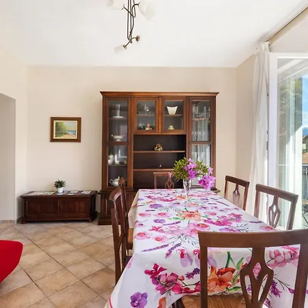 Casa Angelina - Maggiore Estate By Ginin Appartement